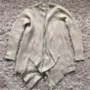 BB Dakota shawl sweater
